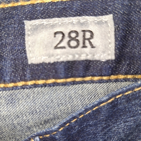 A pair of BKE Denim Jake Straight jeans in a size of 28R with a 28" inseam - Picture 4 of 8